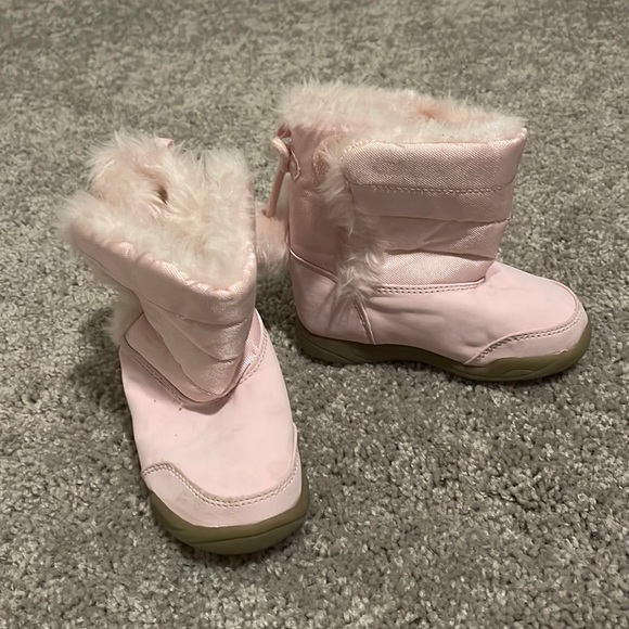 Faded Glory - Size 5 - Pink - Snow Boots - Picture 1 of 1